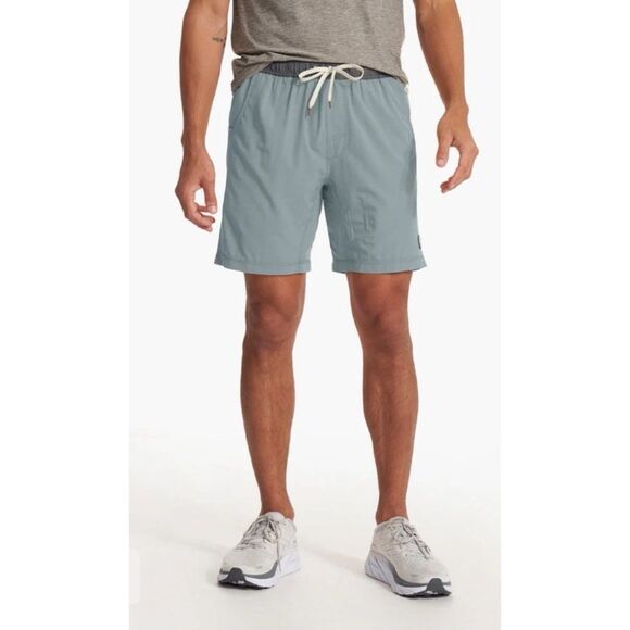 Vuori Kore Short in Stormy Size L - Picture 1 of 10